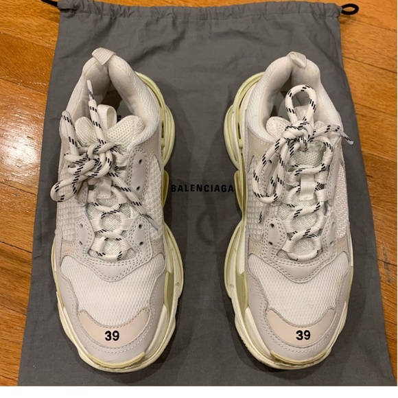 Balenciaga shoes - Picture 10 of 13